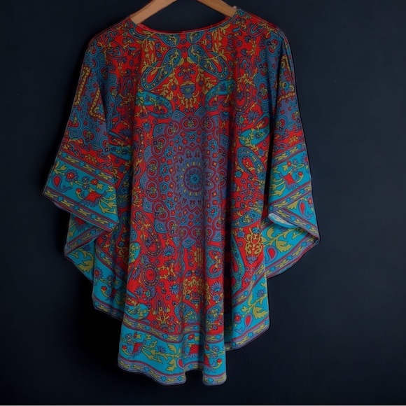 Lightweight Polyester Top - Picture 3 of 6